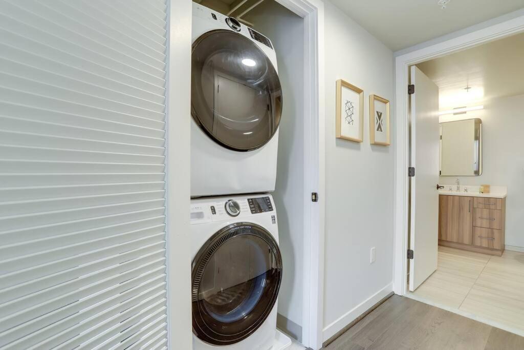 ארלינגטון Gorgeous 1 Bedroom At Clarendon With Gym And Rooftop מראה חיצוני תמונה