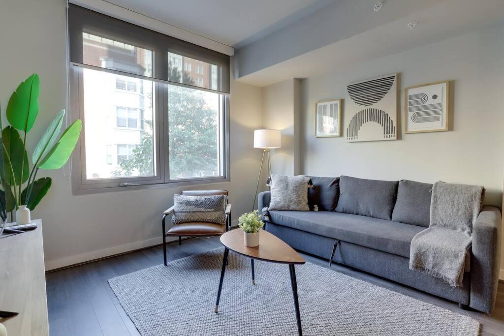 ארלינגטון Gorgeous 1 Bedroom At Clarendon With Gym And Rooftop מראה חיצוני תמונה